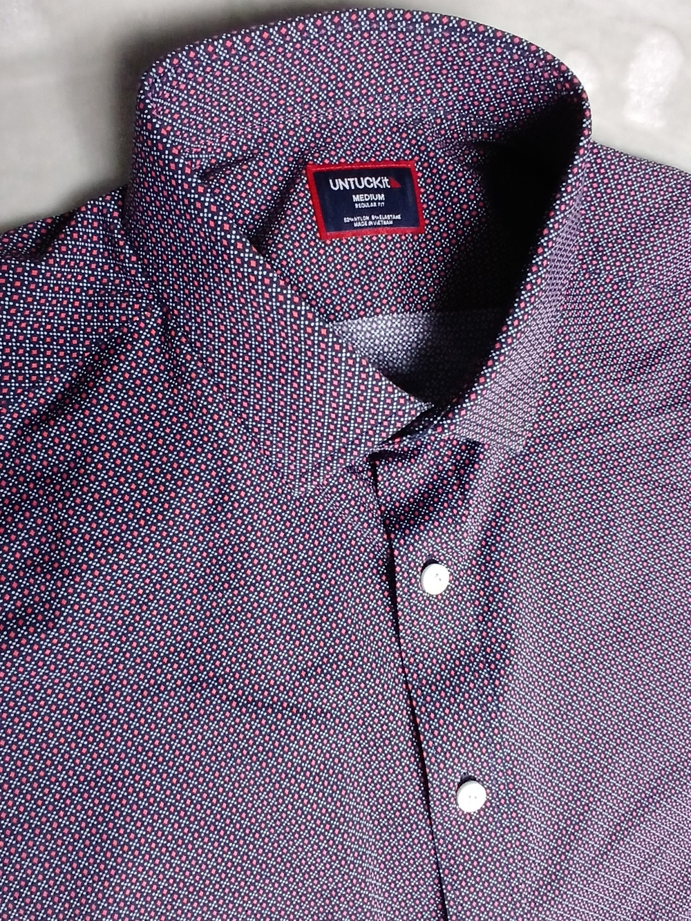 UNTUCKit Button Up Shirt Medium Regular Fit Men's Nylon Long Sleeve Peraldi